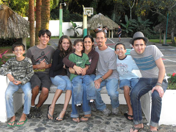 Oliveria family missionaries